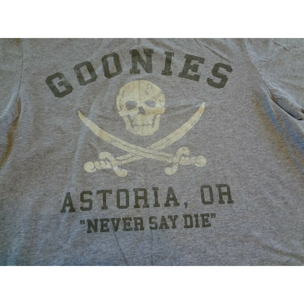 VINTAGE STYLE THE GOONIES NEVER SAY DIE T-Shirt Large Mens Astoria Oregon